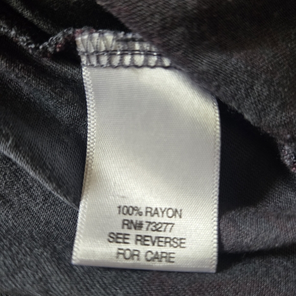 Vera Wang top, size M-L - Picture 6 of 6